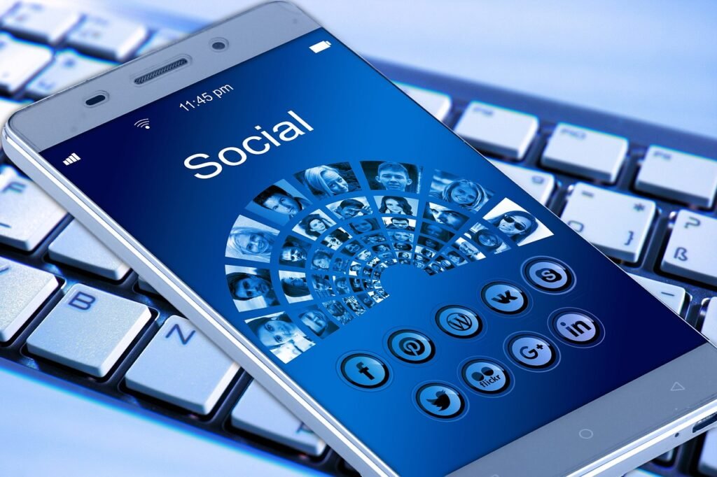 Navigating Social Media: A Must-Have Skill For Senior Affiliates